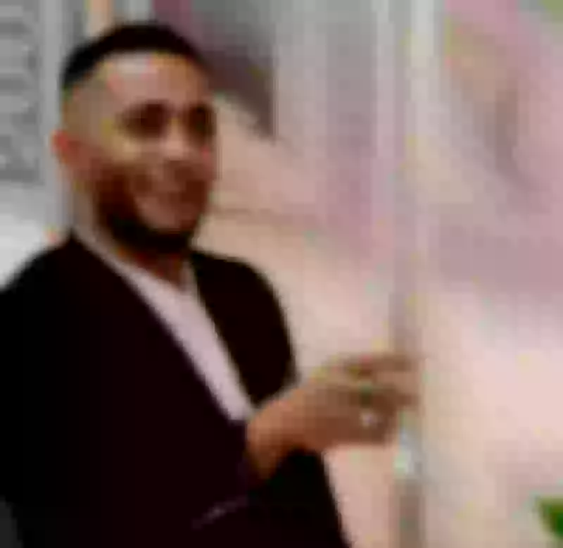 (الصغير هو اللي يروح للكبير) .. رد صادم من الفنان محمد رمضان عندما سألوه عن زيارة الزعيم عادل إمام..!
