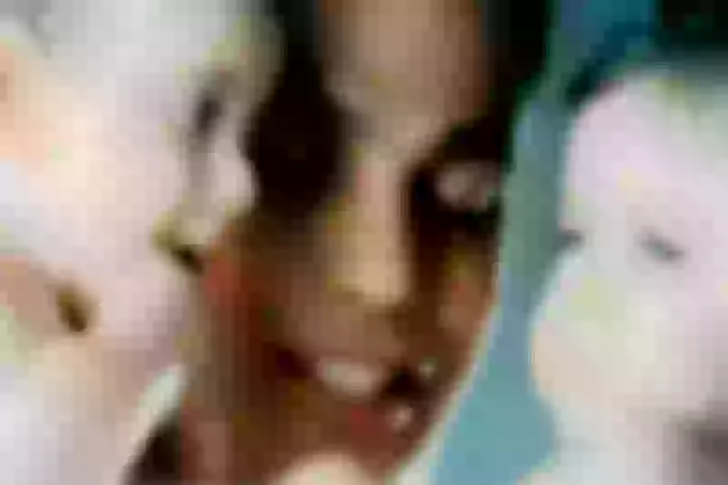 اتذكرون الطفلة الصغيرة التي ظهرت مع عمرو دياب في كليب قمرين!!.. كبرت وأصبحت اية في الحسن والجمهور: ملكة جمال! صور
