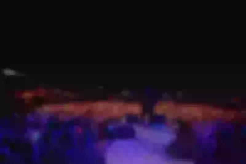 هذا ما فعله عمرو دياب في احتفال بليالي المونديال في "لوسيل" بقطر وجعل الحضور يلقبون الحفل بالأسطوري!