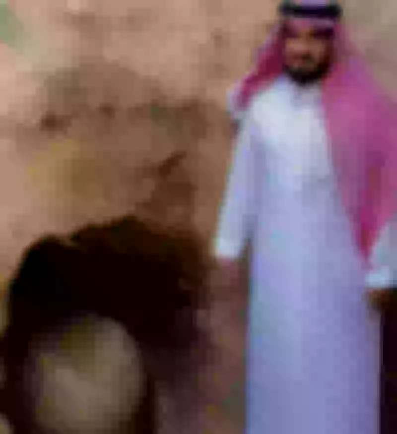 "خلال نزهة".. مواطن سعودي يعثر على كنز ثمين يعود تاريخه لملايين السنين في جازان!! (شاهد صور)
