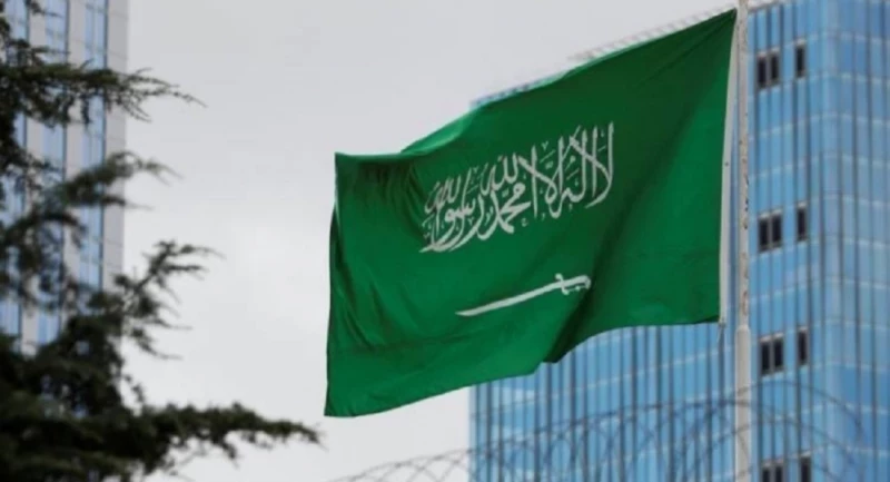 للوافدين والمقيمين..في خطوة مفاجئة وصادمة الحكومة السعودية تعلن عن نبأ هام قرارات جديدة تتعلق بالإقامات والزيارات والتأشيرات لعام ٢٠٢٢