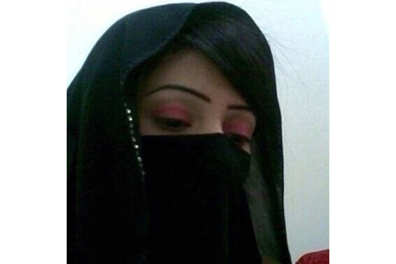 بدون خجل أو حياء .. مشهورة سعودية.جميلة تحدثت بكـل جرأة عـن سبب رفضها النوم مع زوجها .. لن تتوقع السبب!