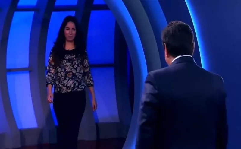 شاهد بالفيديو : أجمل زوجة مصرية في برنامج المسامح كريم جعلت جورج قرداحي يتلعثم خجلاً ويُصاب بالتعرق من شدة جمالها