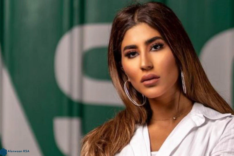 شقيقة الفنانة ليلى عبدالله تثير الجدل في مواقع التواصل بعد أن تحولت لنسخة من أختها بعد عملية تجميل