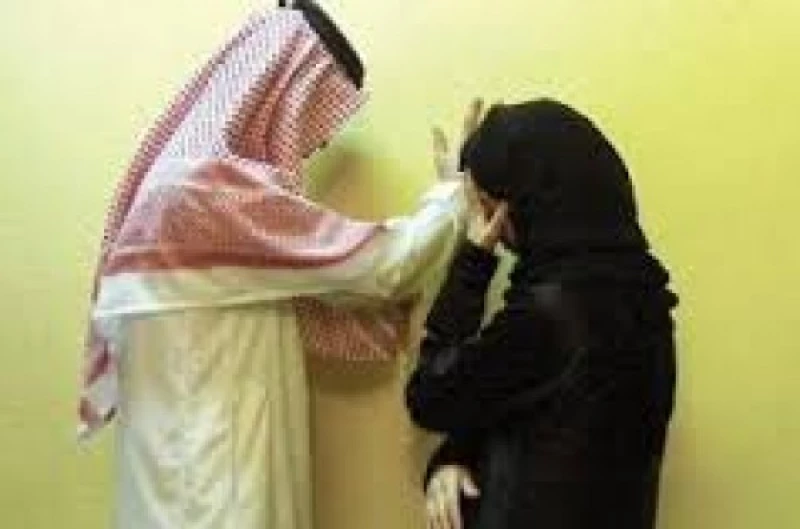 سعودي أجّر منزله بـ 120 ألف ريال.. وتصرُّف مفاجئ من زوجته تجاه المستأجر جعله يتنازل عن المبلغ !! (لن تصدقوا ما حدث)