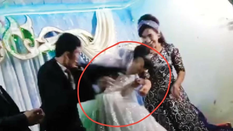 بعد أنفعالها ..شاهد عروس مصرية تصفع زوجها مرتين في حفل زفافهما لهذا السبب الذي لا يخطر على البال