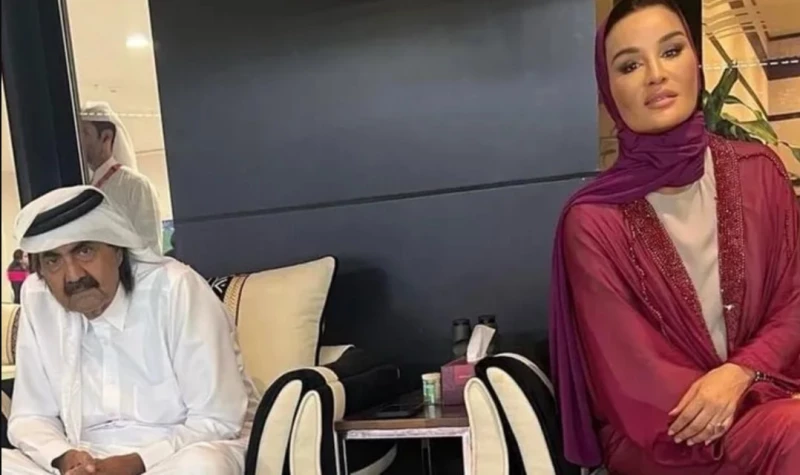 والد أمير قطر يُفاجئ الجميع بما فعله مع زوجته الشيخة "موزه" أمام الجميع ! شاهد (فيديو صادم)