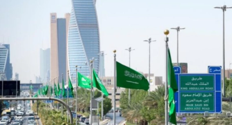 "المقيمين" في السعودية يتلقون بشرى ساره كبيرة.. : قرار جديد بالغاء سعودة هذه الوظائف الهامة!! (تعرف على الأسماء)