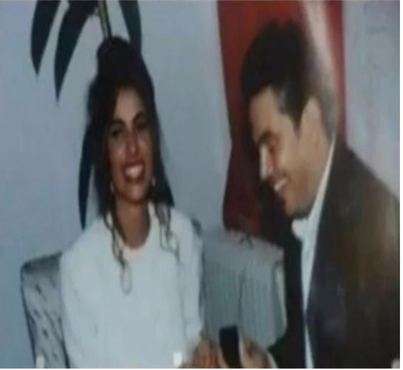 تسريب صورة نادرة من ليلة زفاف عمرو دياب وزينة عاشور قبل 29 عاما..