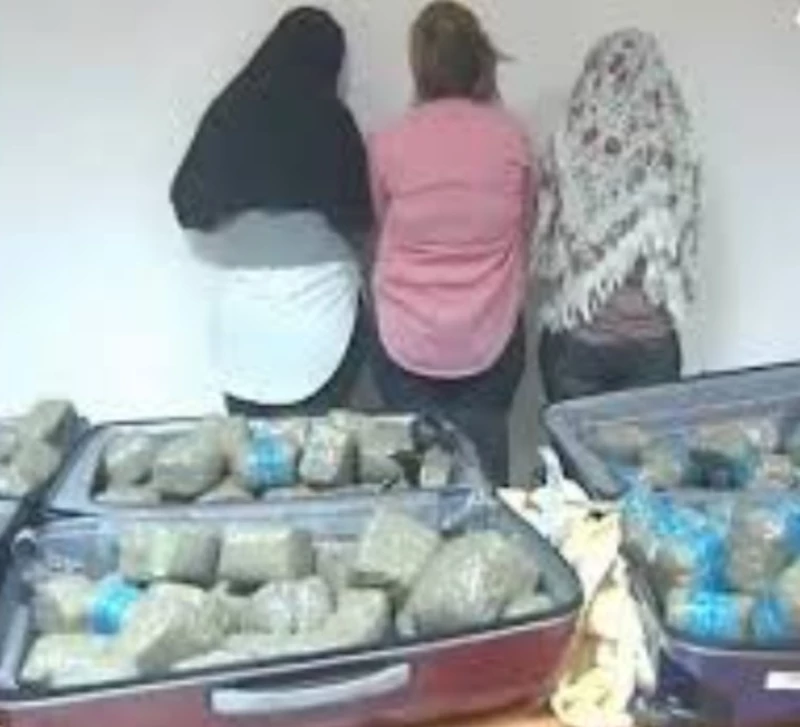 السعودية تغلق معمل حلويات كبير في جدة وتقتحمه وتقوم بسحب جميع منتجاته.. ما وجدوا فيه كان صادماً للغاية!! (شاهد)