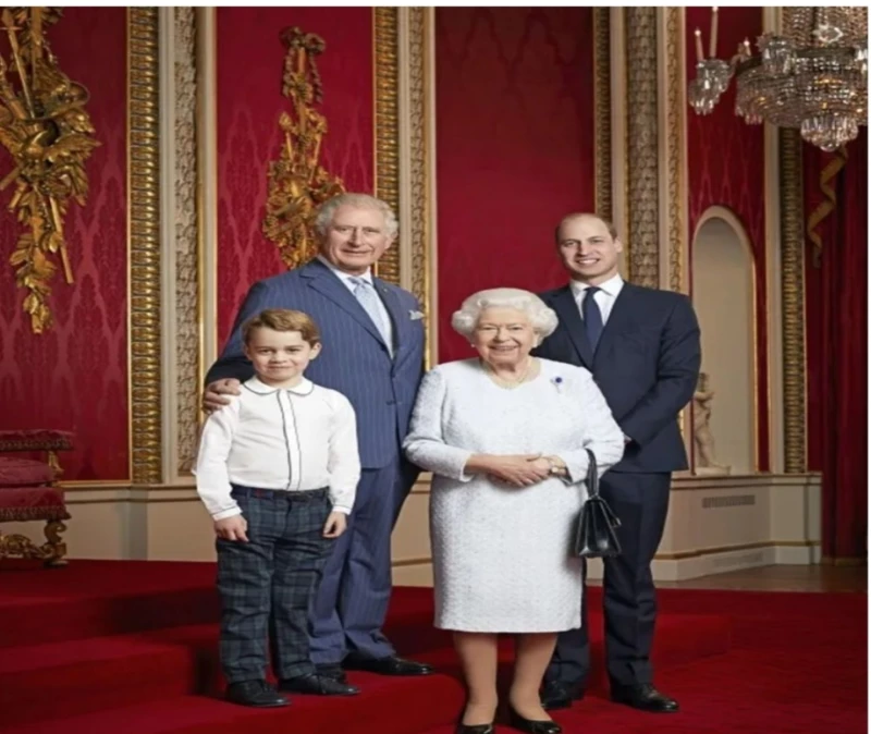 شاهد: الصورة المسربة التي دفعت الأمير هاري وميغان ماركل لمغادرة القصر الملكي.. لن تصدق ماذا كانت تفعل الملكة إليزابيث ونجلها تشارلز!
