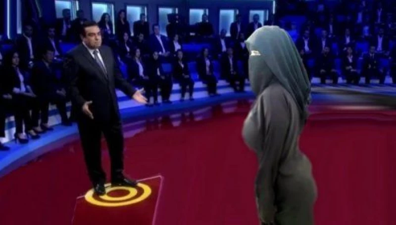 ظهور صارخ لأجمل زوجة سعودية بلا منازع اقتحمت برنامج المسامح كريم وجعلت جورج قرداحي والجمهور في حالة ذهول كبيرة!! (فيديو)