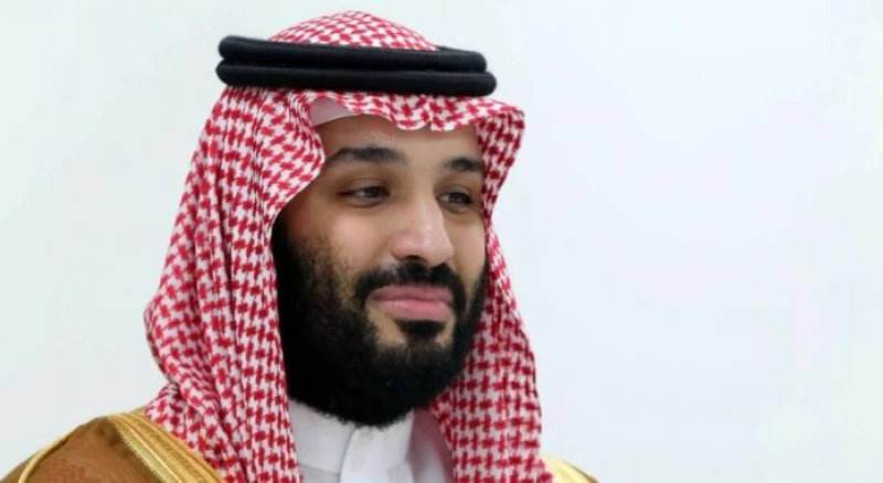 "بابا محمد بسلم عليك".. فتاة سعودية تركض نحو سيارة الأمير محمد بن سلمان ولن تصدقوا ردة فعله !!