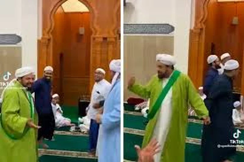 شاهد بالفيديو... وصلة رقص مخزية للغاية على أنغام الموسيقى لمجموعة شيوخ داخل مسجد يثير غضباً كبيراً بفيديو اثار ضجة واسعة .